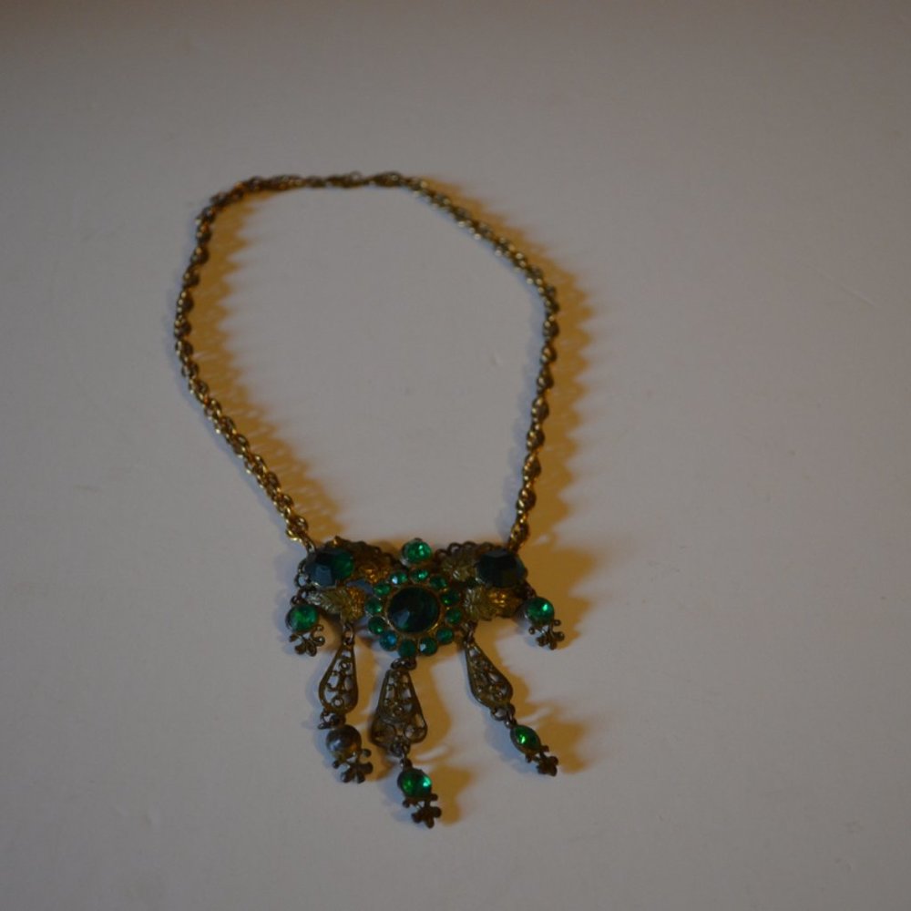 Vintage Collectible Necklace Collie' Metal Chain Art Work Emerald Color Stones